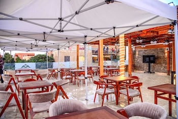 pyramids treasure hotel and grand restaurant