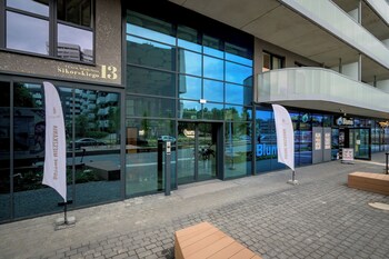 rentplanet apartamenty quorum