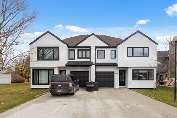 Vacation Inn Townhomes,,4 star