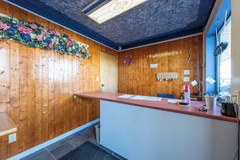 Blue Horse Motel,,3 star