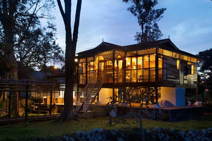 bagas zakariah orchard lodge