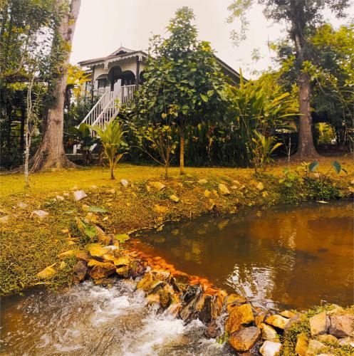 bagas zakariah orchard lodge