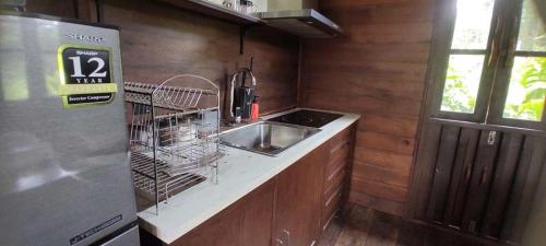 bagas zakariah orchard lodge