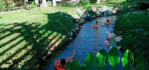 bagas zakariah orchard lodge