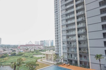 Cozy And Spacious Studio At Daan Mogot City Apartment,Albatross Fl5 #12 Jl.Daan Mogot No.Km 16,3 star