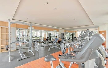 Spacious 2Br With Working Room At Vida View Makassar Apartment,,3 star