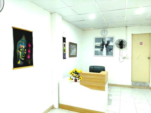 marine guest house encore