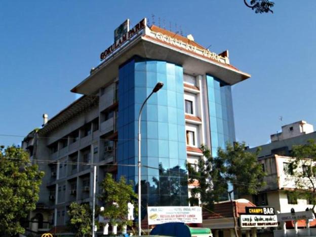 hotel gokulam park