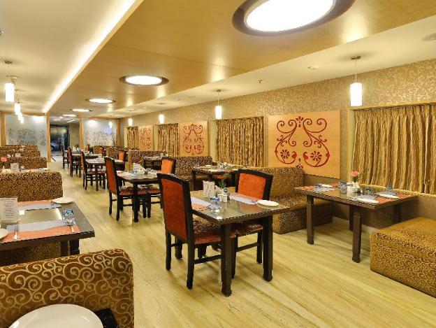 hotel gokulam park