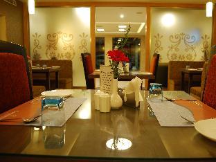 hotel gokulam park