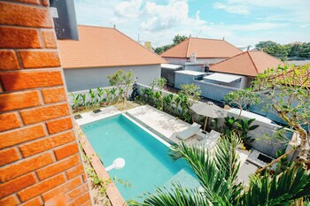 kubu dangin guest house kerobokan