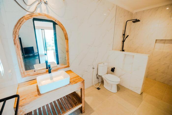 kubu dangin guest house kerobokan