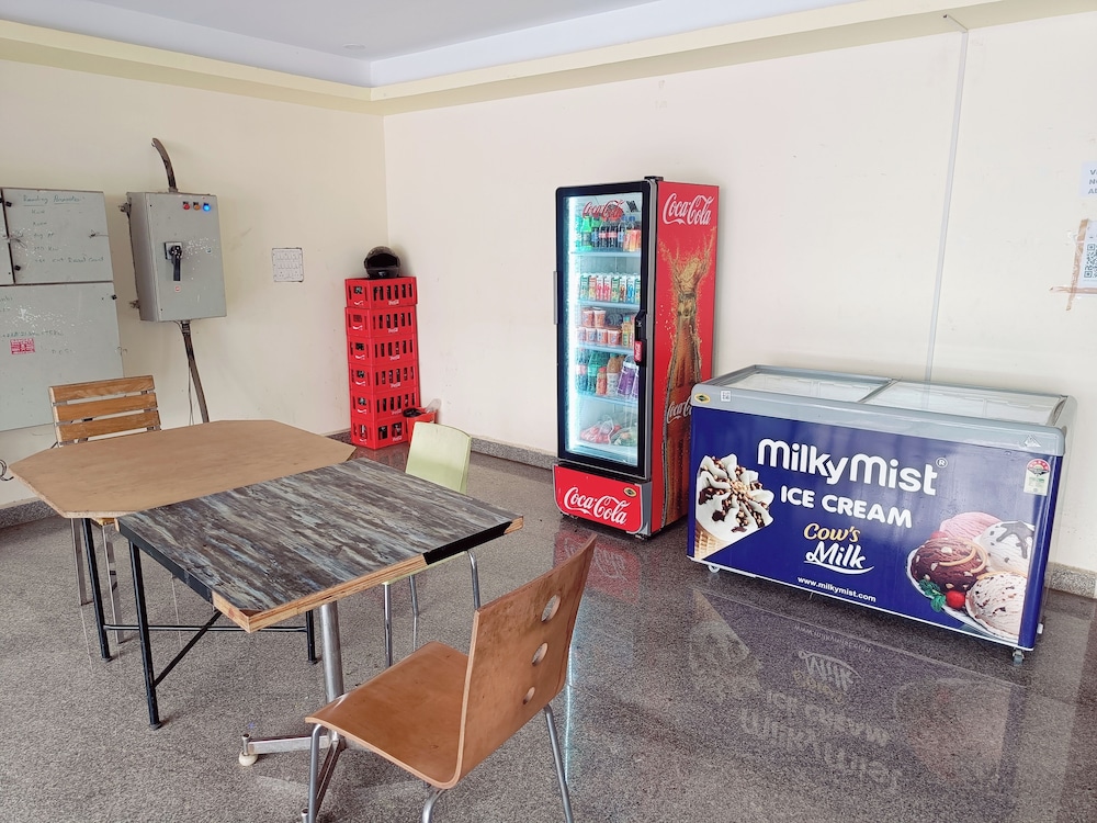 the dolphin park hotel