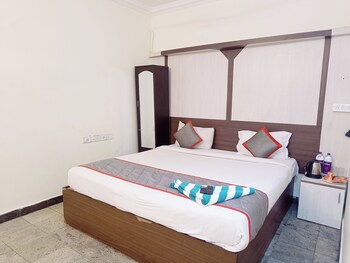 the dolphin park hotel