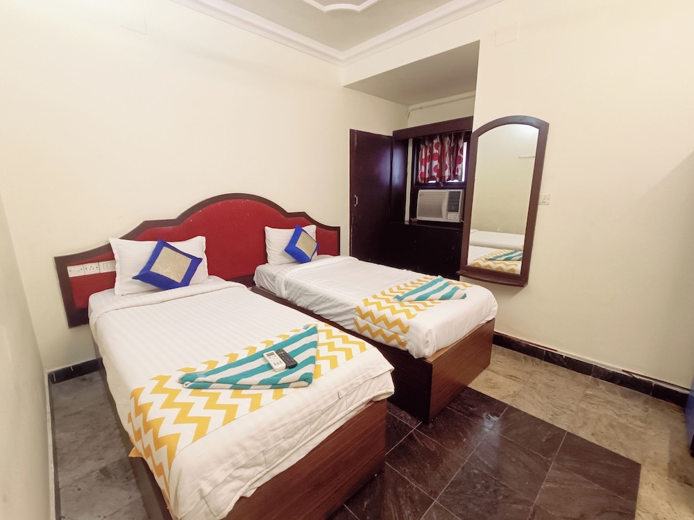 the dolphin park hotel