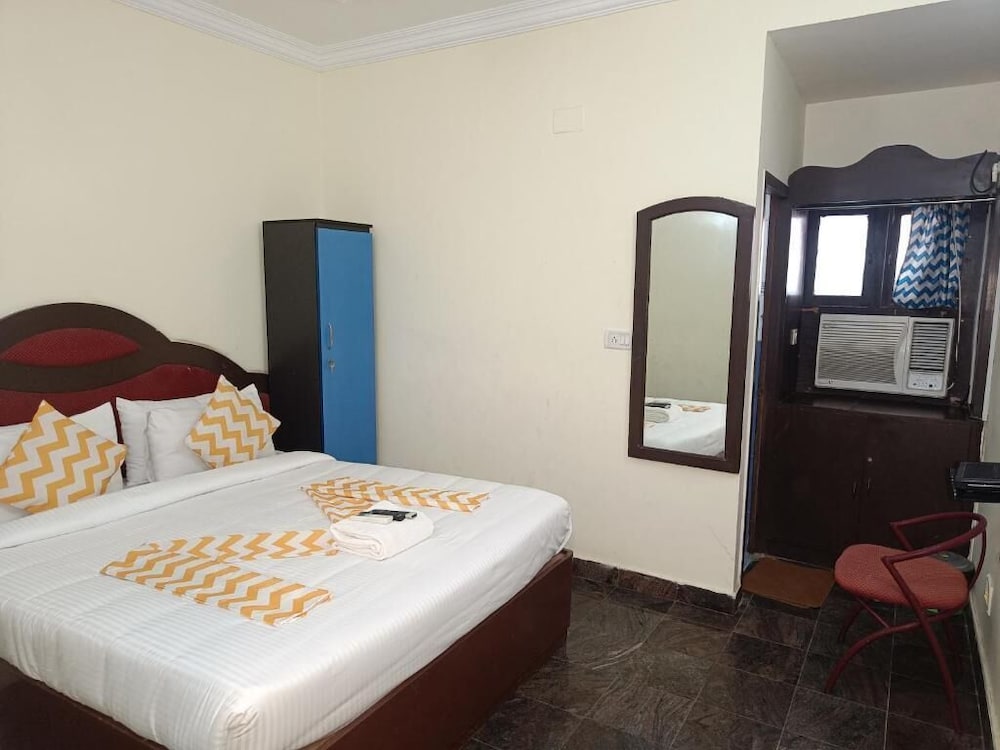 the dolphin park hotel