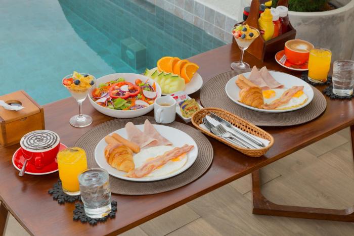tasana bar and luxury resort