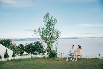 cloud9 and cloud view glamping
