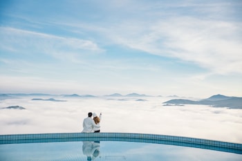 cloud9 and cloud view glamping