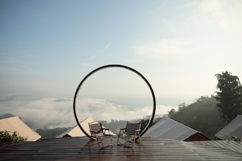 cloud9 and cloud view glamping