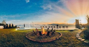 cloud9 and cloud view glamping