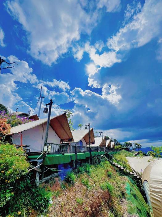 cloud9 and cloud view glamping
