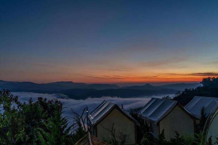 cloud9 and cloud view glamping