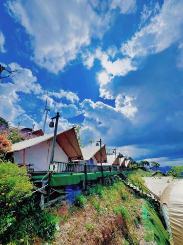 cloud9 and cloud view glamping