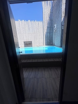 The Leaf&Pool Hostel,,1 star