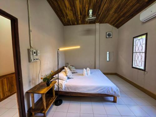 mango villa nong khiaw