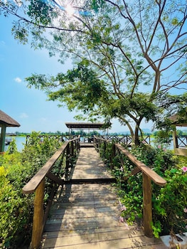 platinum blue island resort