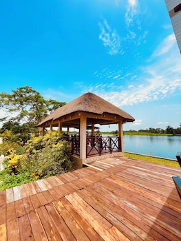 platinum blue island resort