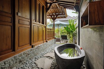 Suraya Ubud Villa,,4 star