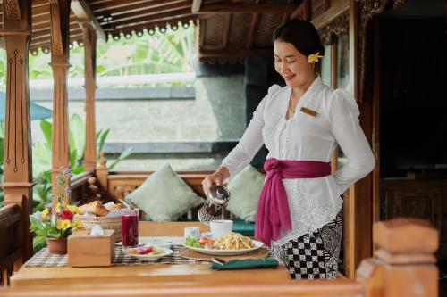 suraya ubud villa