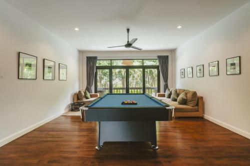 eden pool villa