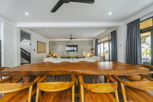 eden pool villa