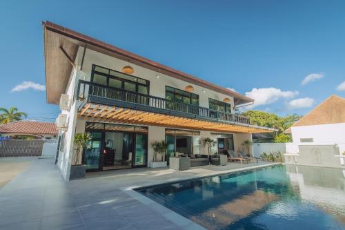 eden pool villa