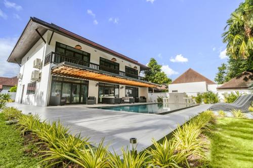eden pool villa