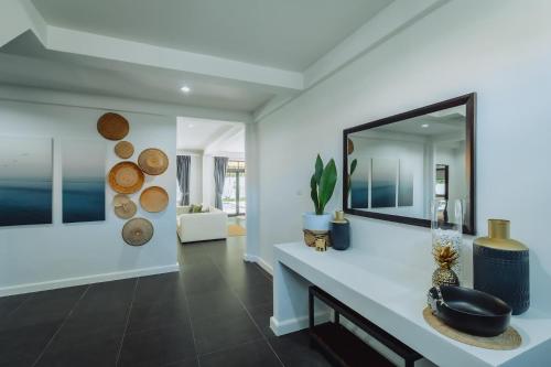 eden pool villa