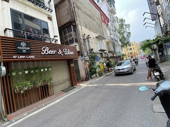 Sumitomo19- Linh Lang Apartments,,3 star