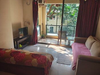 tranquil 1bhk garden estate pool palolem beach