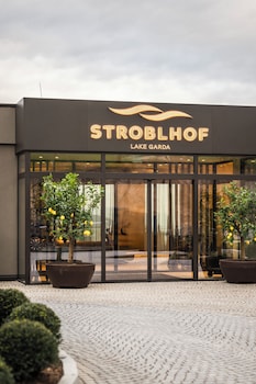 Stroblhof Lake Garda,,5 star