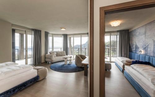 stroblhof lake garda