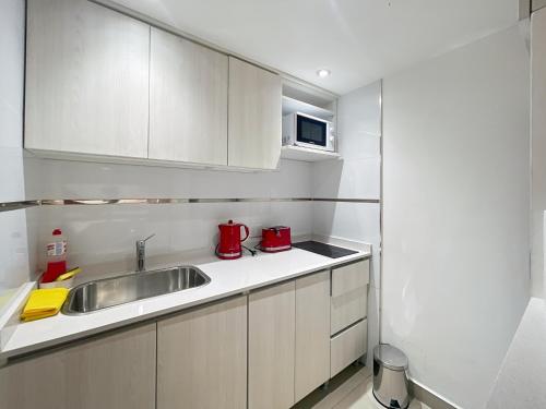 ayres suites moreno