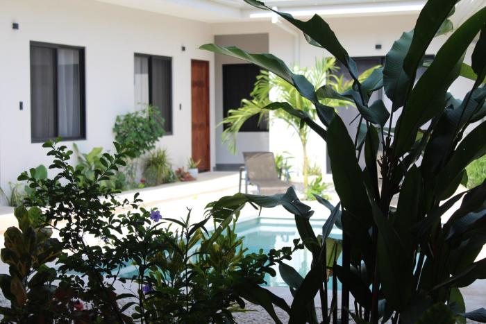 hotel huacas