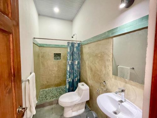 hotel huacas