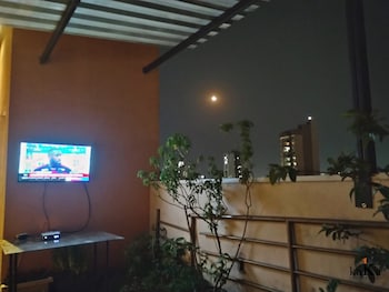 hostel central