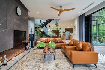 Lamaster Homes F1.8 Venus Resort,,5 star