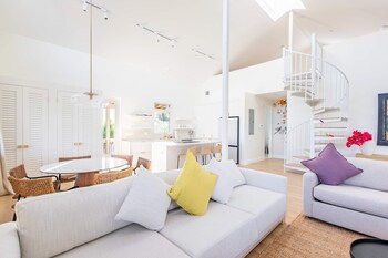 Starlight Serenity - Hideaway W Stunning Views,,2 star
