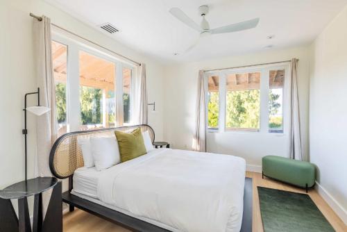 starlight serenity hideaway w stunning views